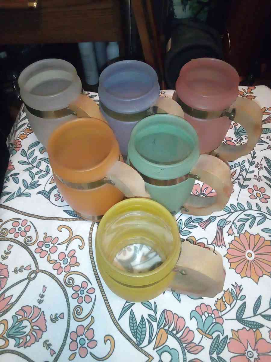 Vintage 1960s Siesta Ware Pastel Frosted Barrel Mugs wwooden - Springville, Utah - FleaMarketBay