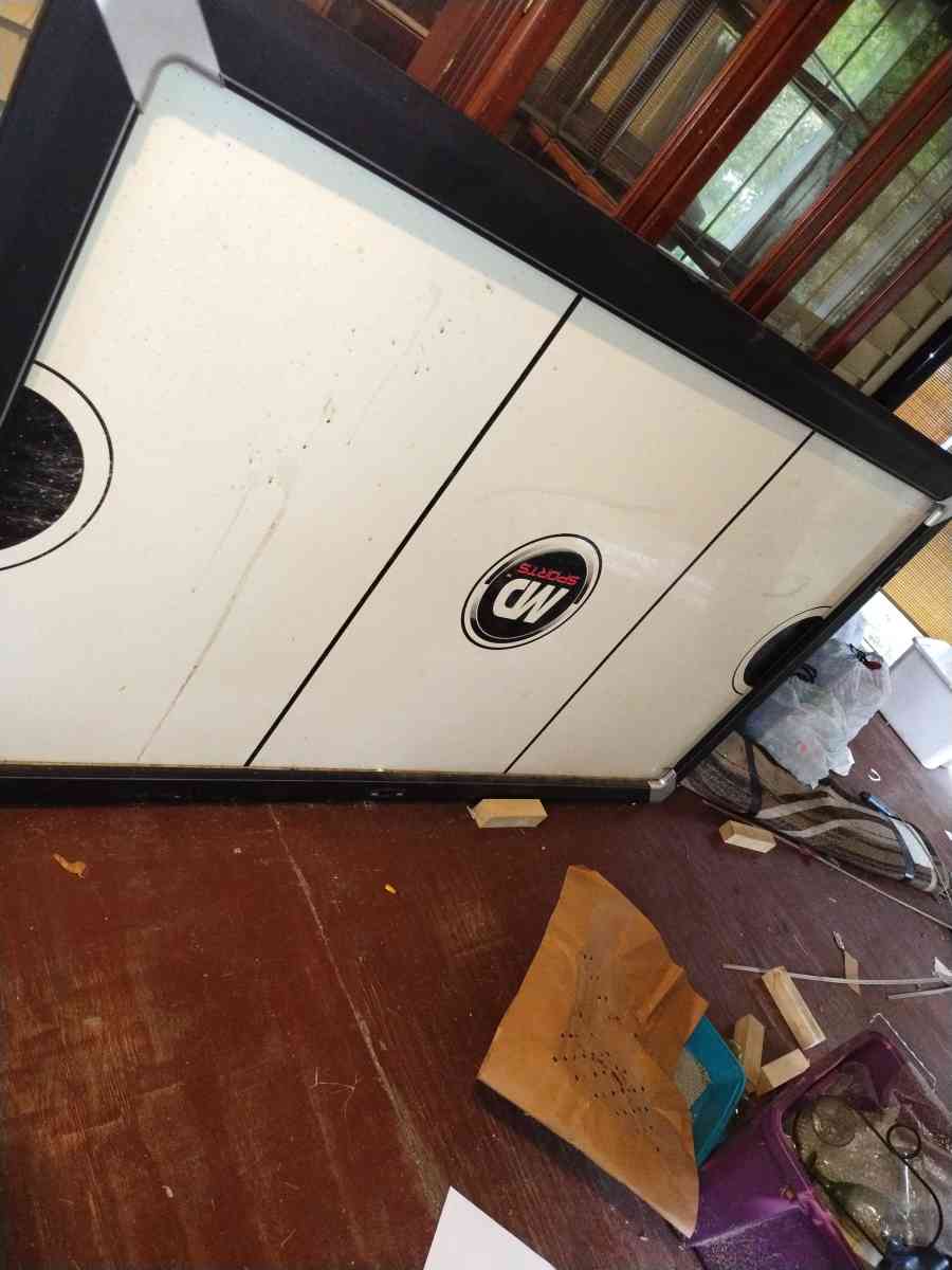 Air Hockey Table - Newaygo, Michigan - FleaMarketBay