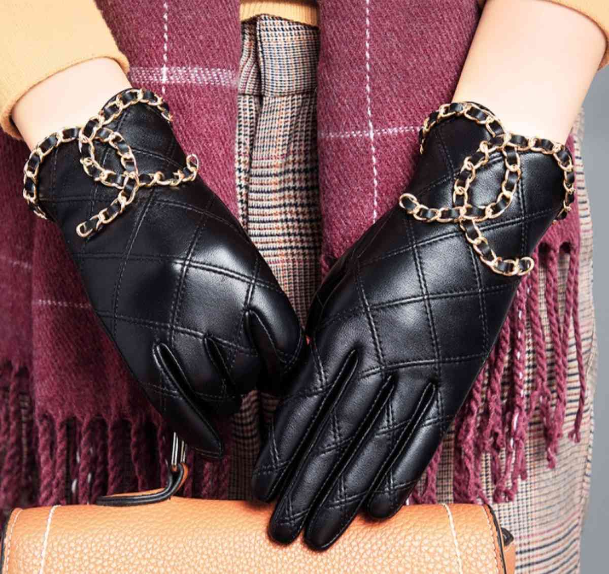 leather chanel gloves - Mission Viejo, California