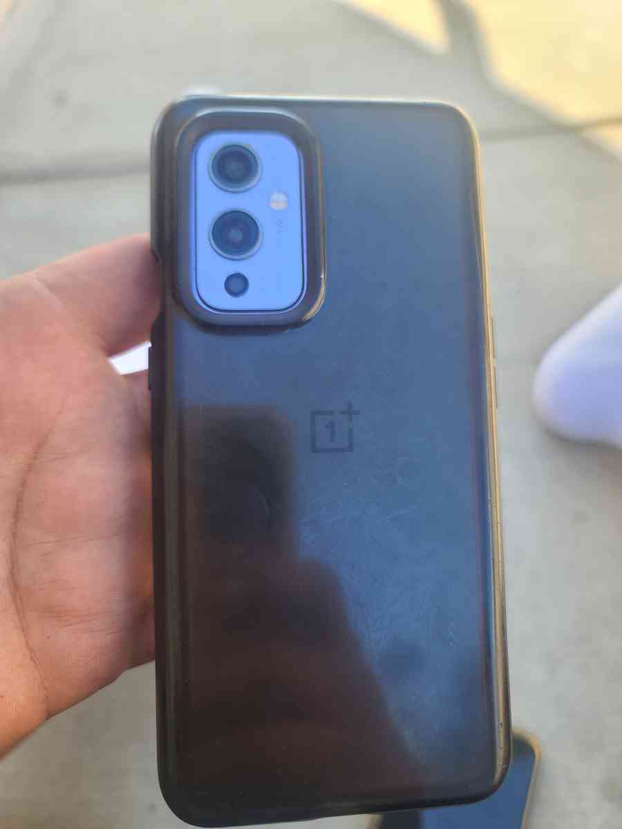 One Plus 10T 5G - Chino, California - FleaMarketBay