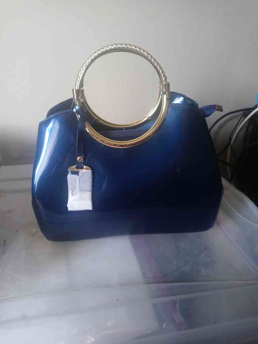 Name Brand Purses - Imperial Beach, California - FleaMarketBay