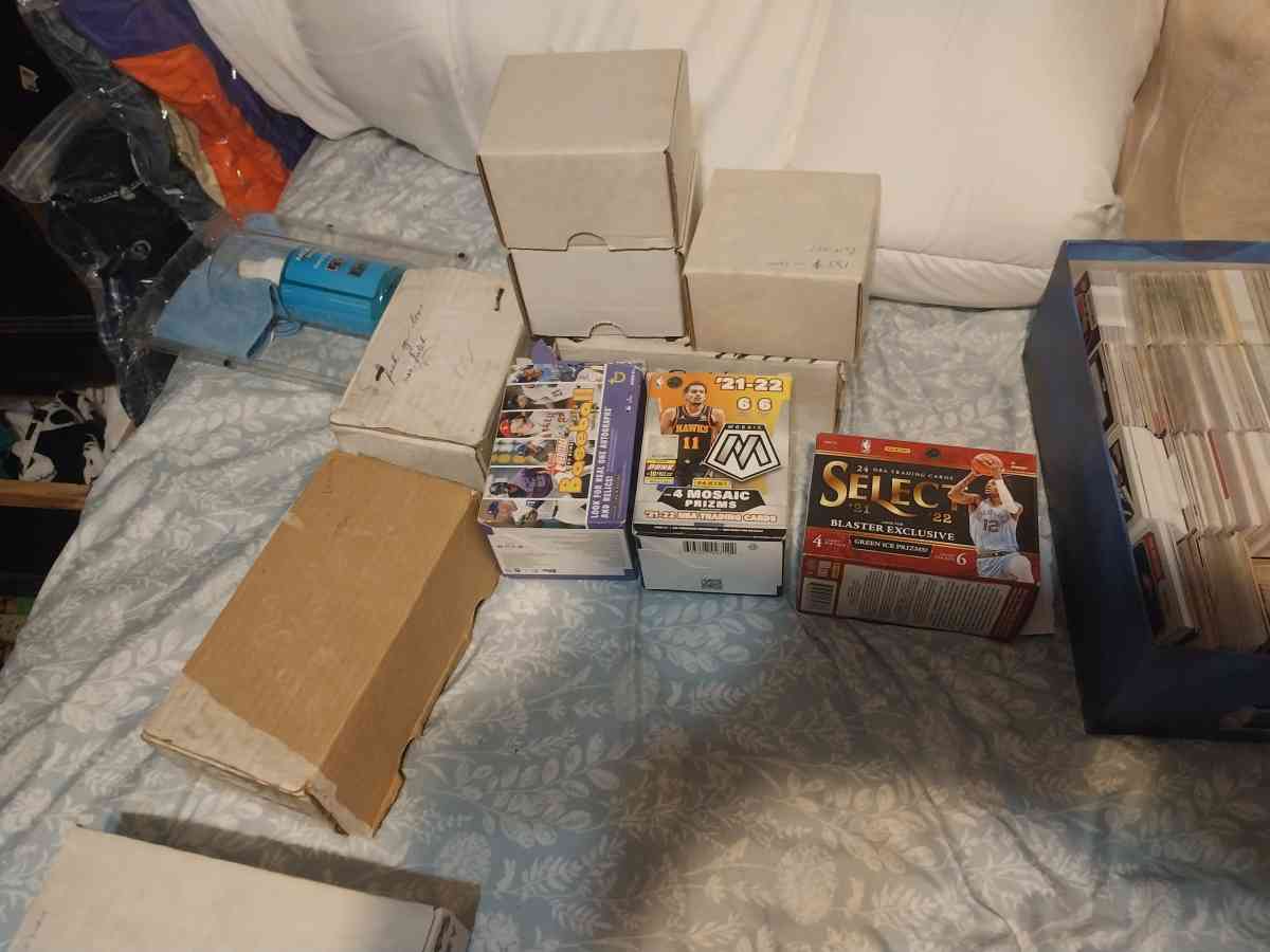 sports cards - Maricopa, Arizona - FleaMarketBay