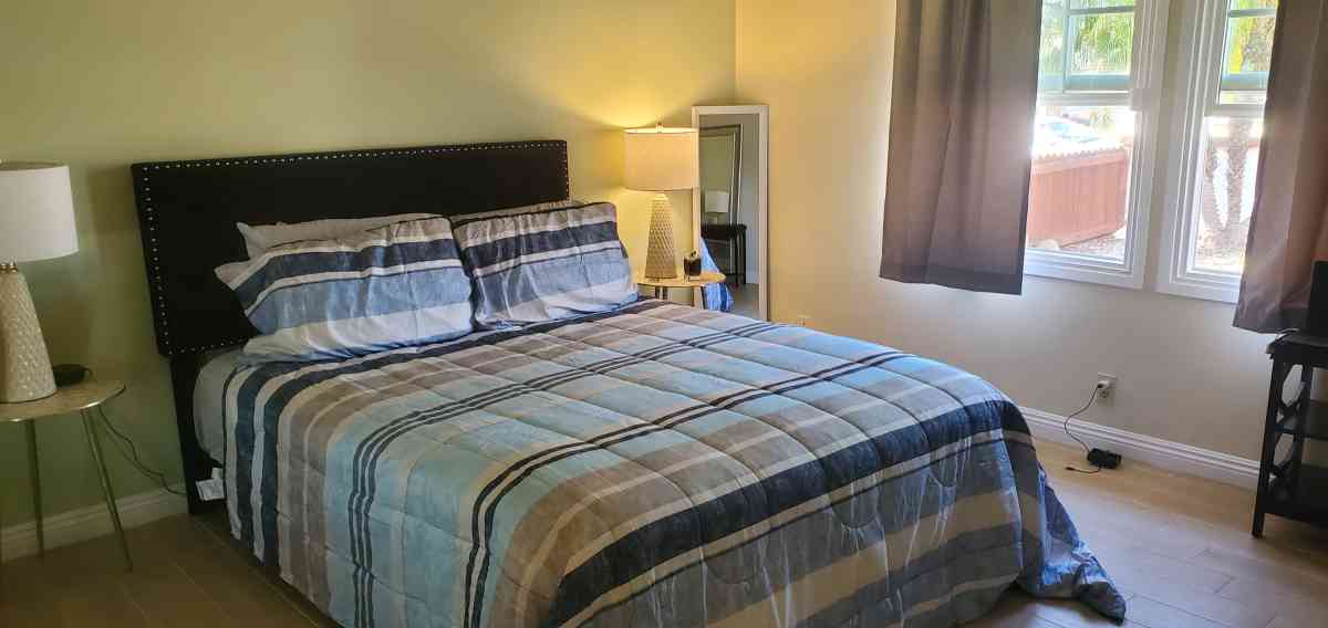 daily 150 room rent - Fountain Valley, California - FleaMarketBay