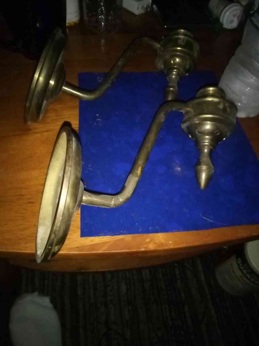 2 Brass wall sconces - Pawtucket, Rhode Island - FleaMarketBay