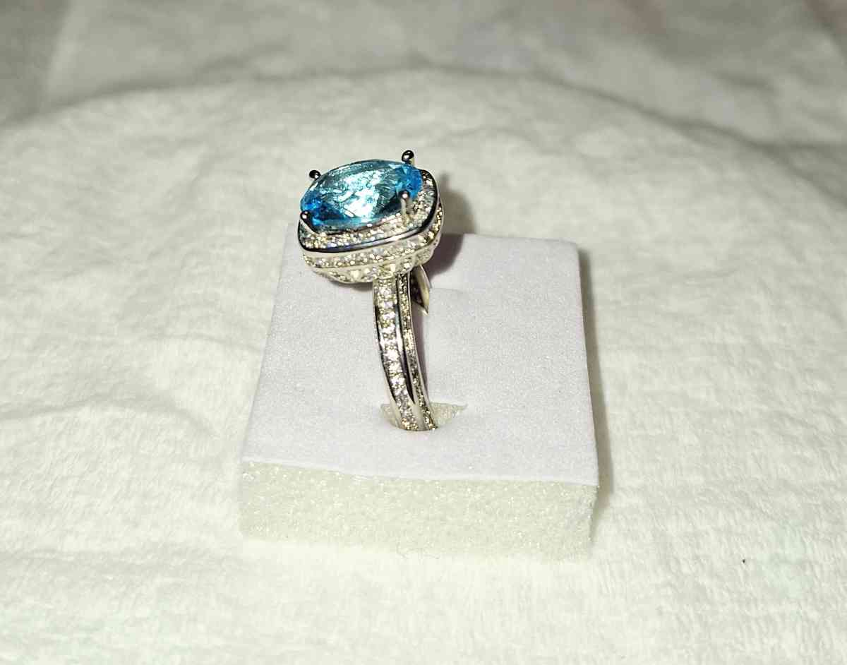 blue Topaz ring size 6 new - Yulee, Florida - FleaMarketBay