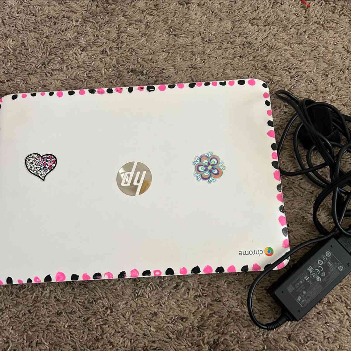 HP white laptop - Aurora, Colorado - FleaMarketBay