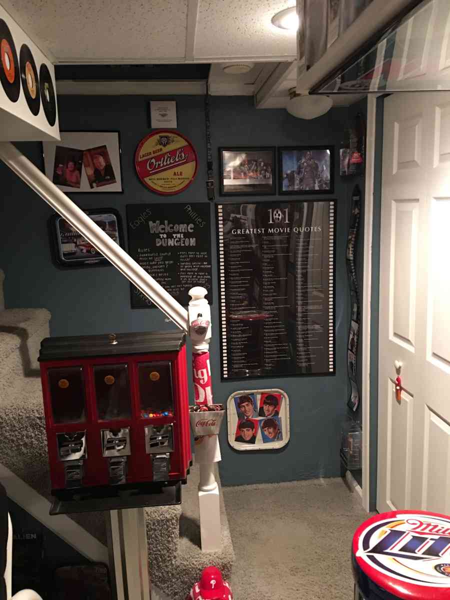 collectibles - Philadelphia, Pennsylvania - FleaMarketBay