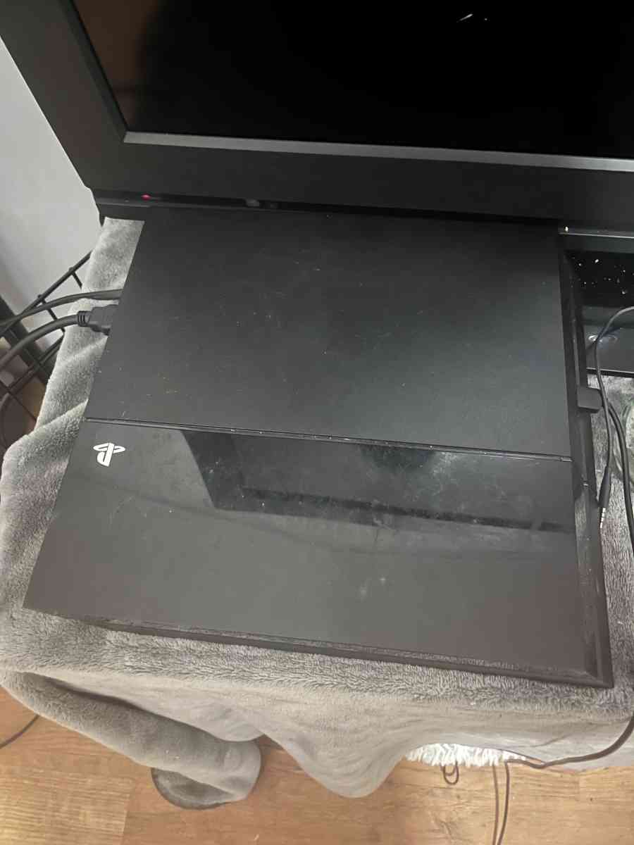 PS4 pro - Methuen, Massachusetts - FleaMarketBay