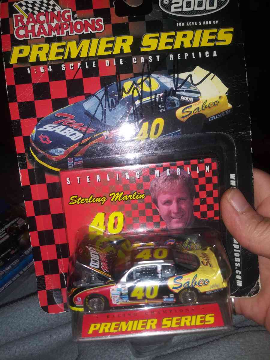 collectables cars and watches - Kingston, New York - FleaMarketBay