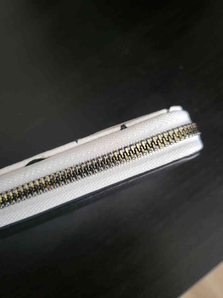 wallet - Tucson, Arizona - FleaMarketBay