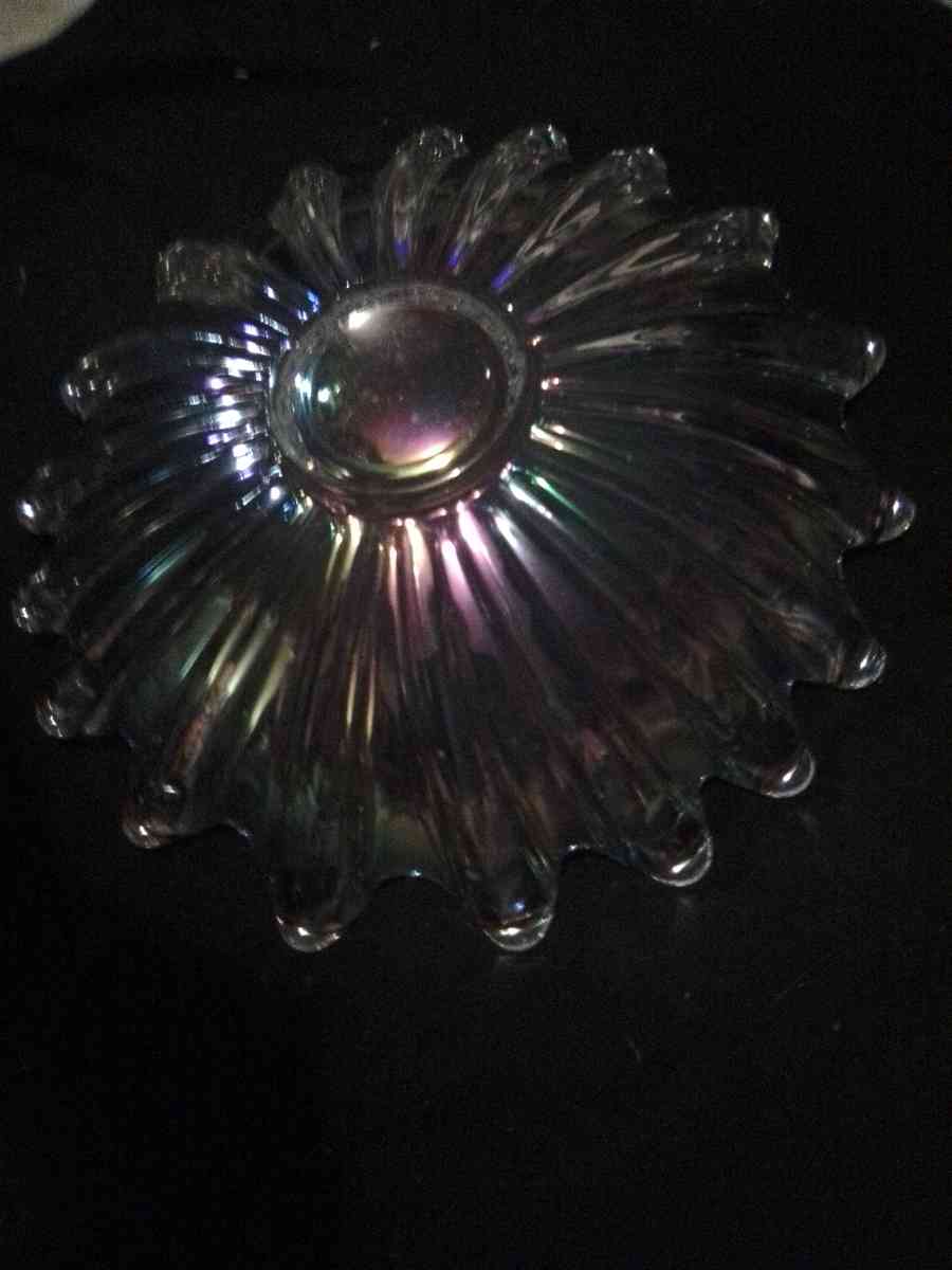 Glass Starburst Bowl - Lititz, Pennsylvania - FleaMarketBay
