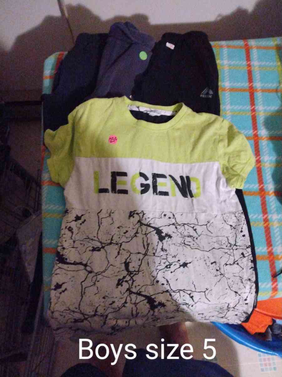 boys shirts size 5 - Wytheville, Virginia - FleaMarketBay