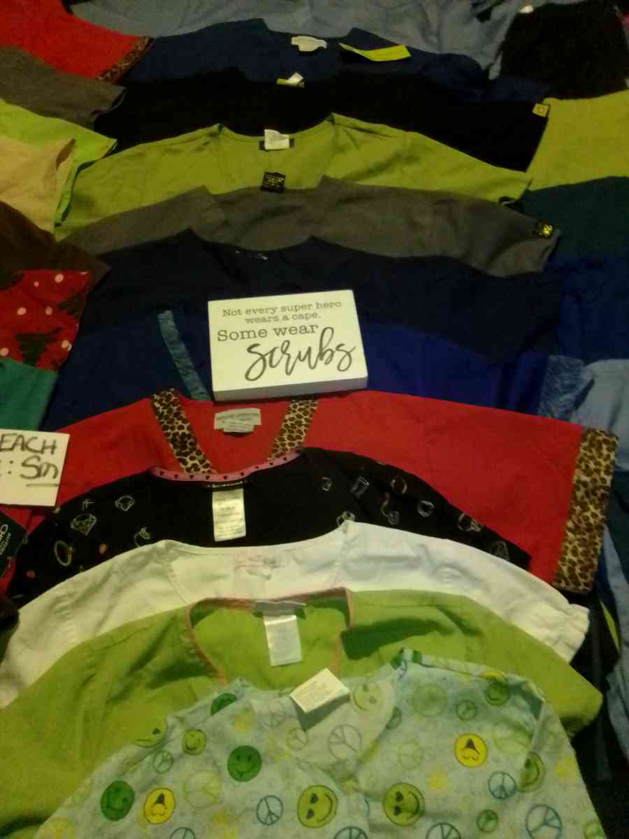 nursing scrubs  for female or male - Walla Walla, Washington