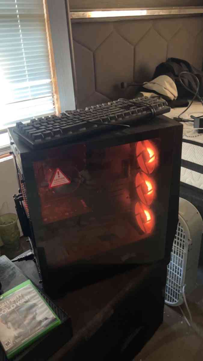 pc and Xbox - Chalmette, Louisiana - FleaMarketBay