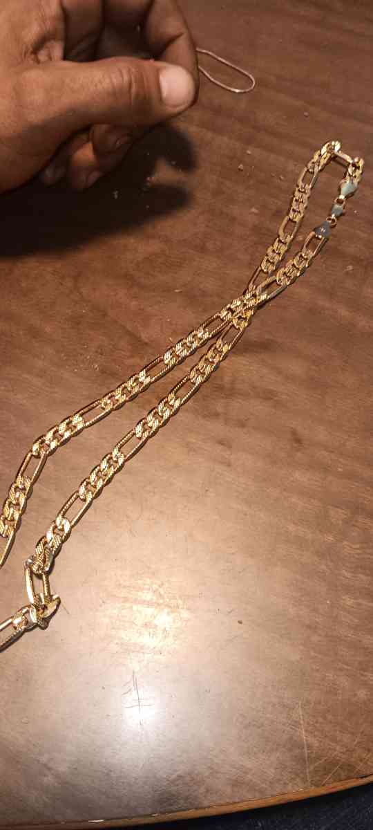 gold chain - Visalia, California - FleaMarketBay