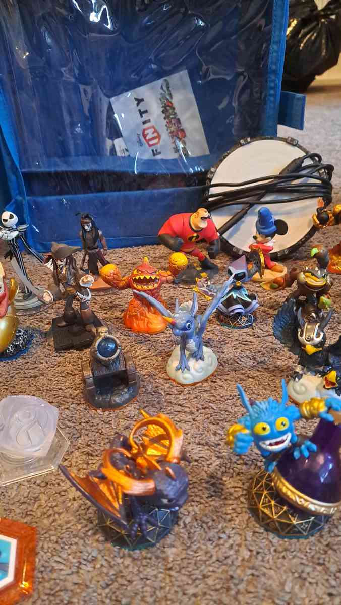 skylander collection - Sewell, New Jersey - FleaMarketBay