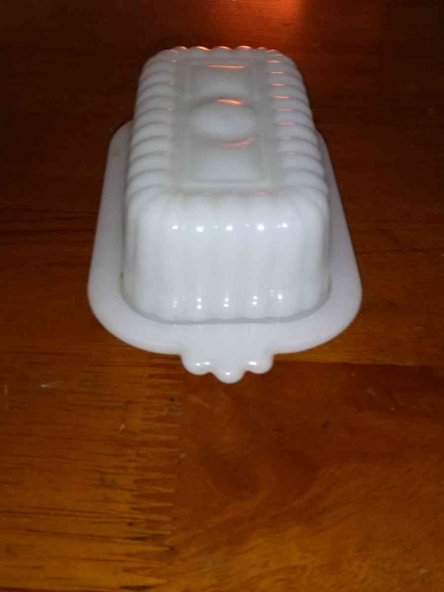 Hazel Atlas Half stick butter dish - Pawtucket, Rhode Island - FleaMarketBay