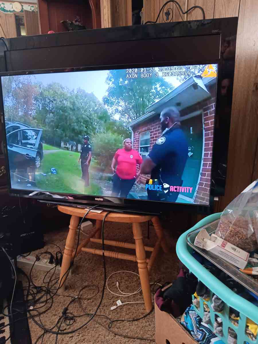 Sanyo flat screen t v forty five inch - Anderson, South Carolina - FleaMarketBay