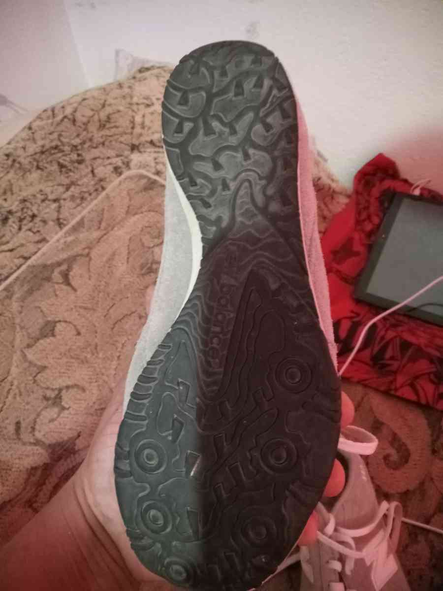 shoes - Fort Worth, Texas - FleaMarketBay