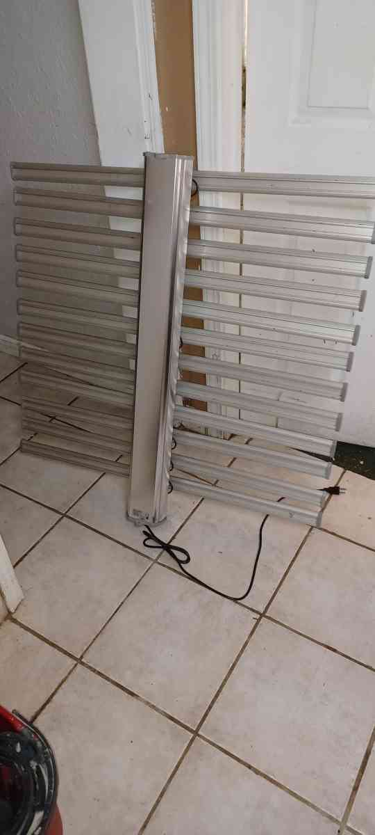 LED Grow Light 720 Watts - Atwater, California - FleaMarketBay