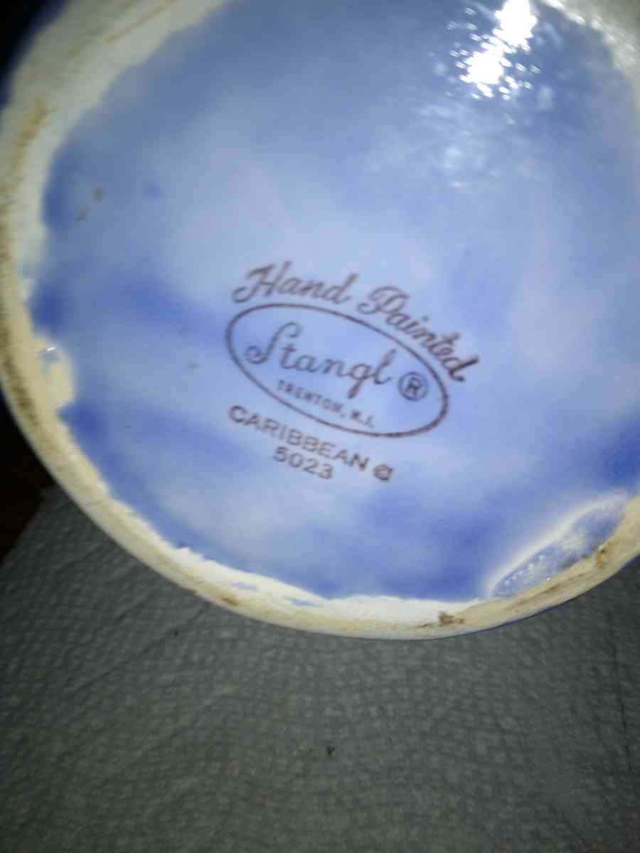 Stangle Pottery vase - Pawtucket, Rhode Island - FleaMarketBay