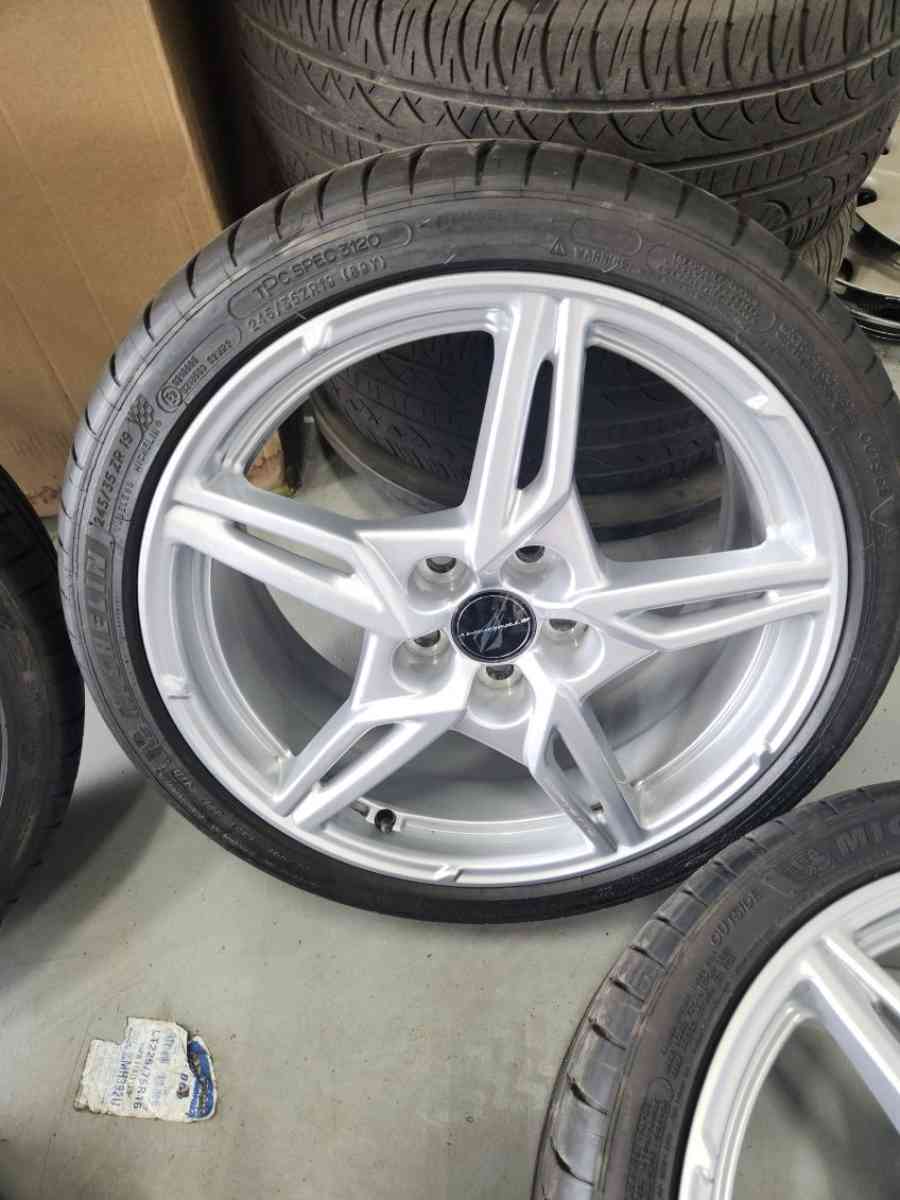 2021 Chevy Corvette Stingray Wheels and Tires - Modesto, California - FleaMarketBay