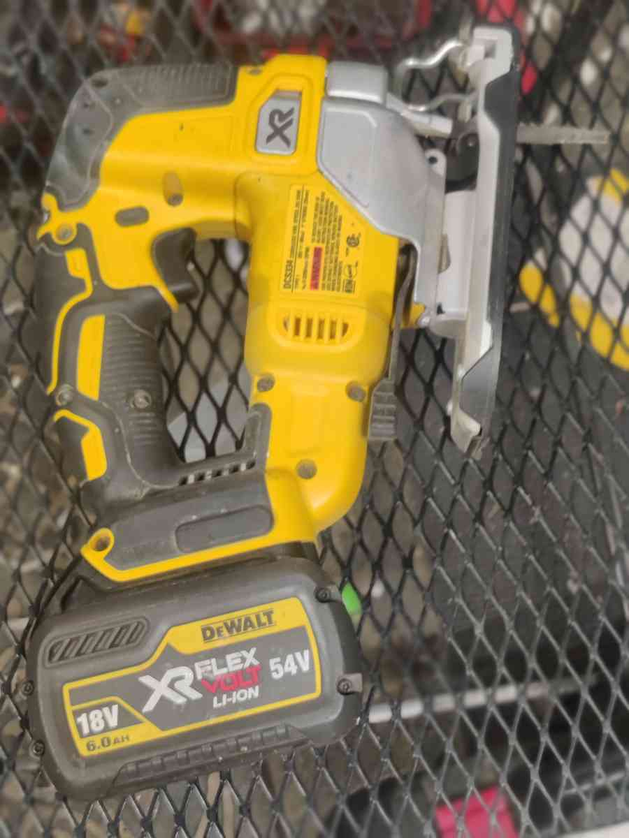 DeWalt V20 cordless jigsaw - Mesa, Arizona - FleaMarketBay