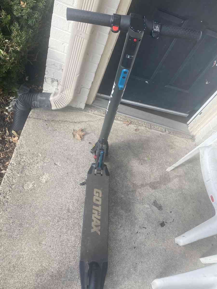 electric scooter - Greenwood, Indiana - FleaMarketBay