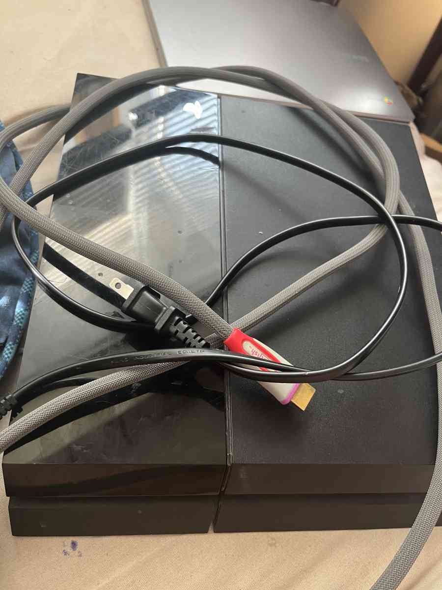 Black Playstation 4 - Jenison, Michigan - FleaMarketBay