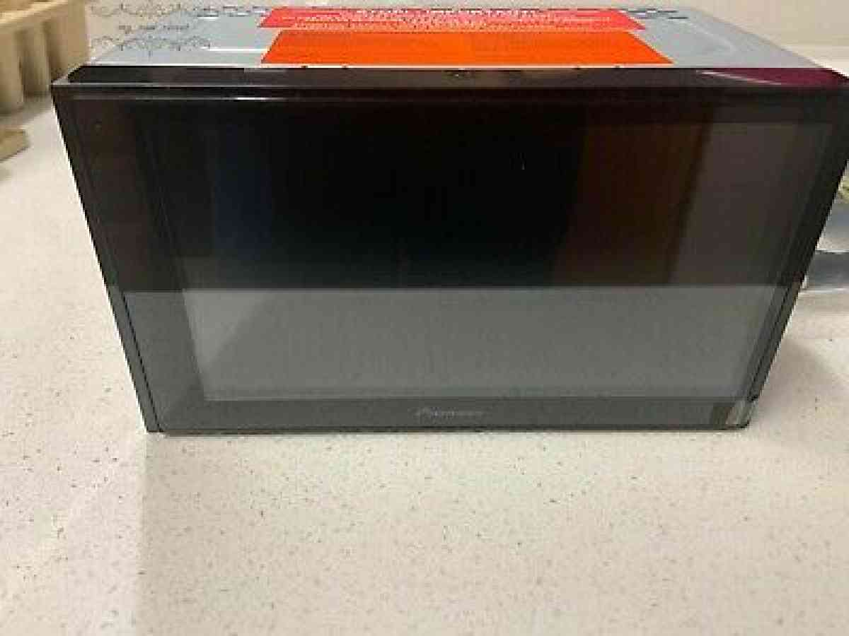 brand new Pioneer touch screen radio with Apple car play and - Daytona Beach, Florida - FleaMarketBay