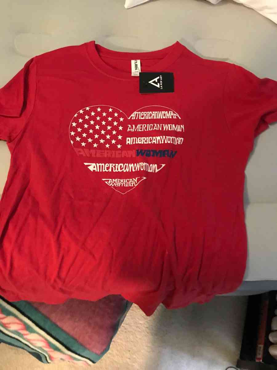 women shirt - Toledo, Ohio - FleaMarketBay