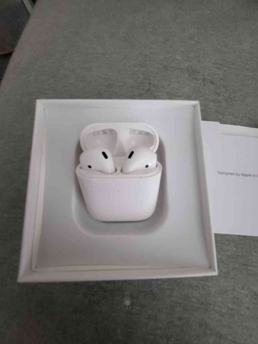 Apple airpods Gen 2 - Tucson, Arizona - FleaMarketBay