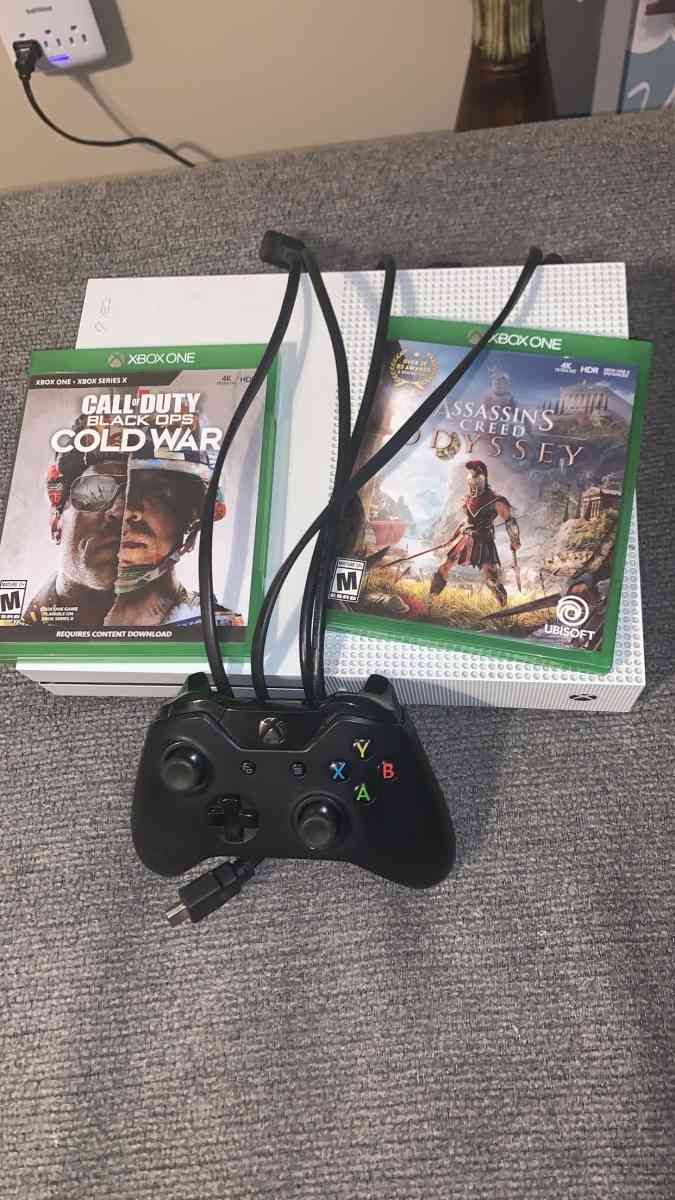 XBOX 360 One - Manchester, Tennessee - FleaMarketBay