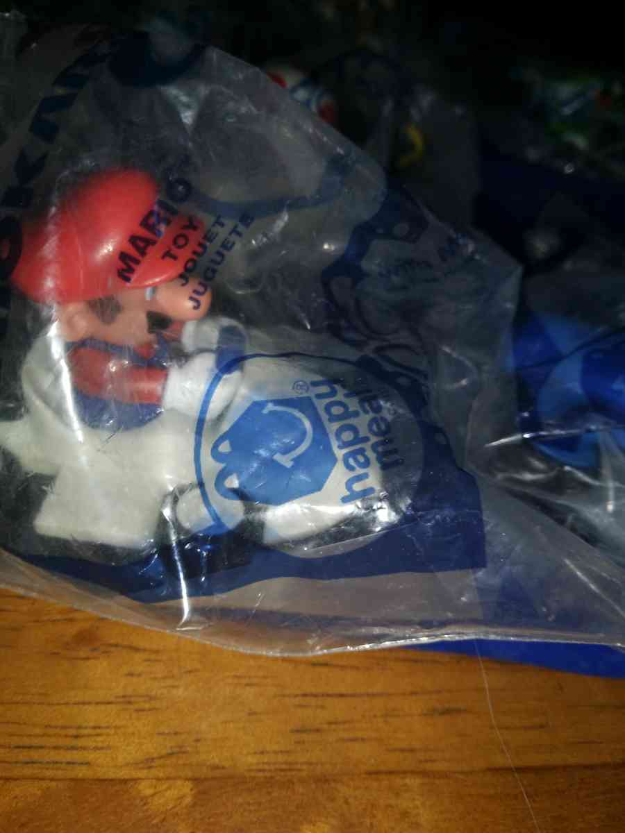 20014 Mariokart complete set 1 to 8 mib - Pawtucket, Rhode Island - FleaMarketBay