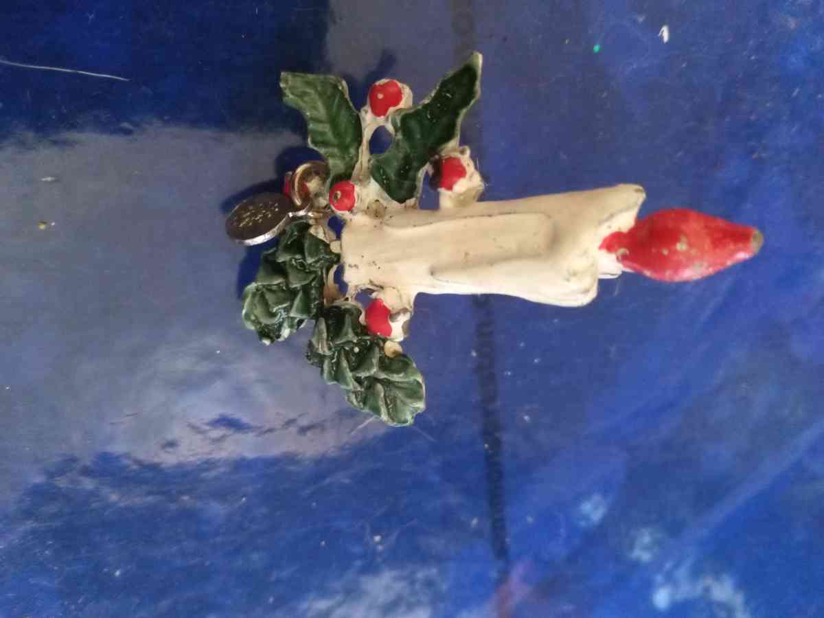 Vintage Christmas Pin - Pawtucket, Rhode Island - FleaMarketBay