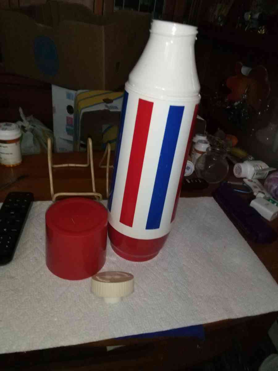 Red white and blue 2 quart Thermo Serv thermos - Pawtucket, Rhode Island - FleaMarketBay