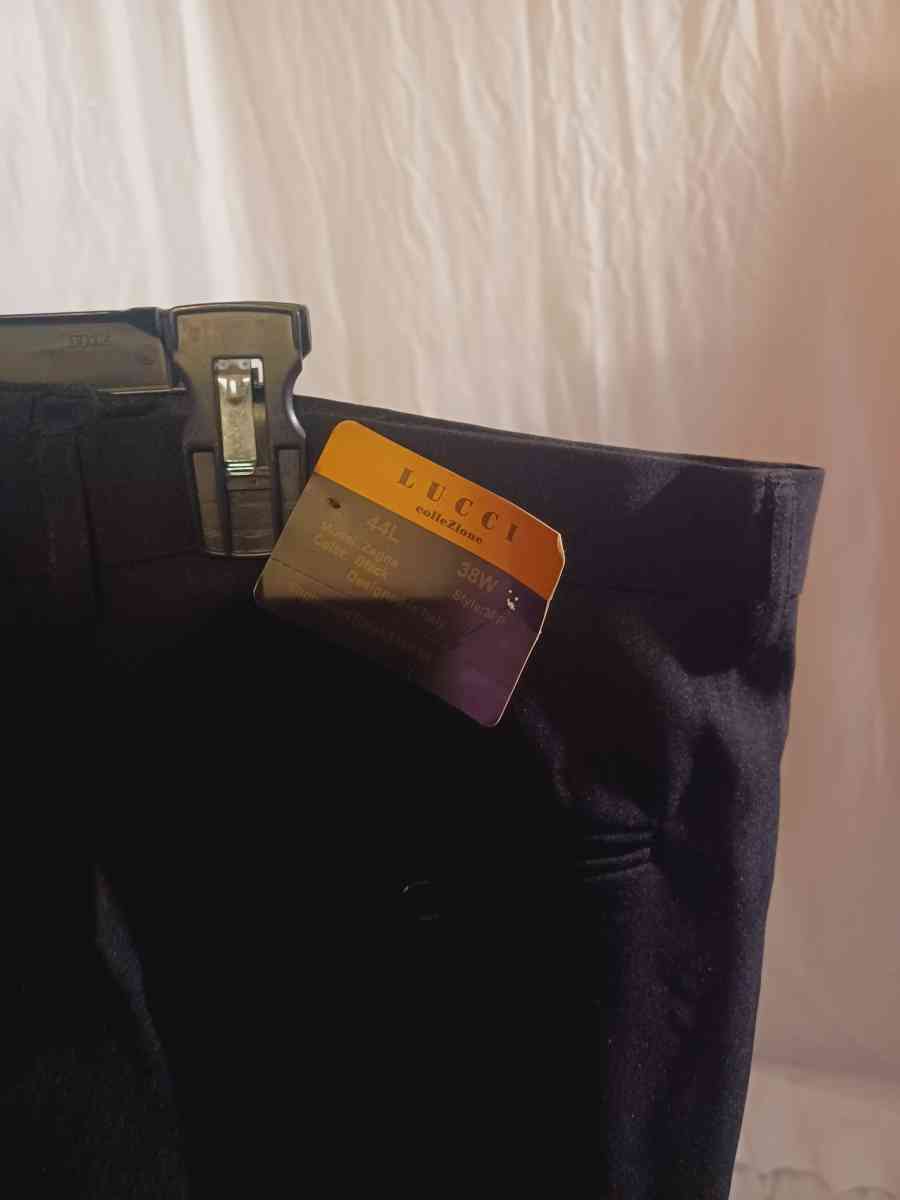 Men pant perry Ellis and Levi jeans and more 38 x32 31x32 - Oxford, Mississippi - FleaMarketBay