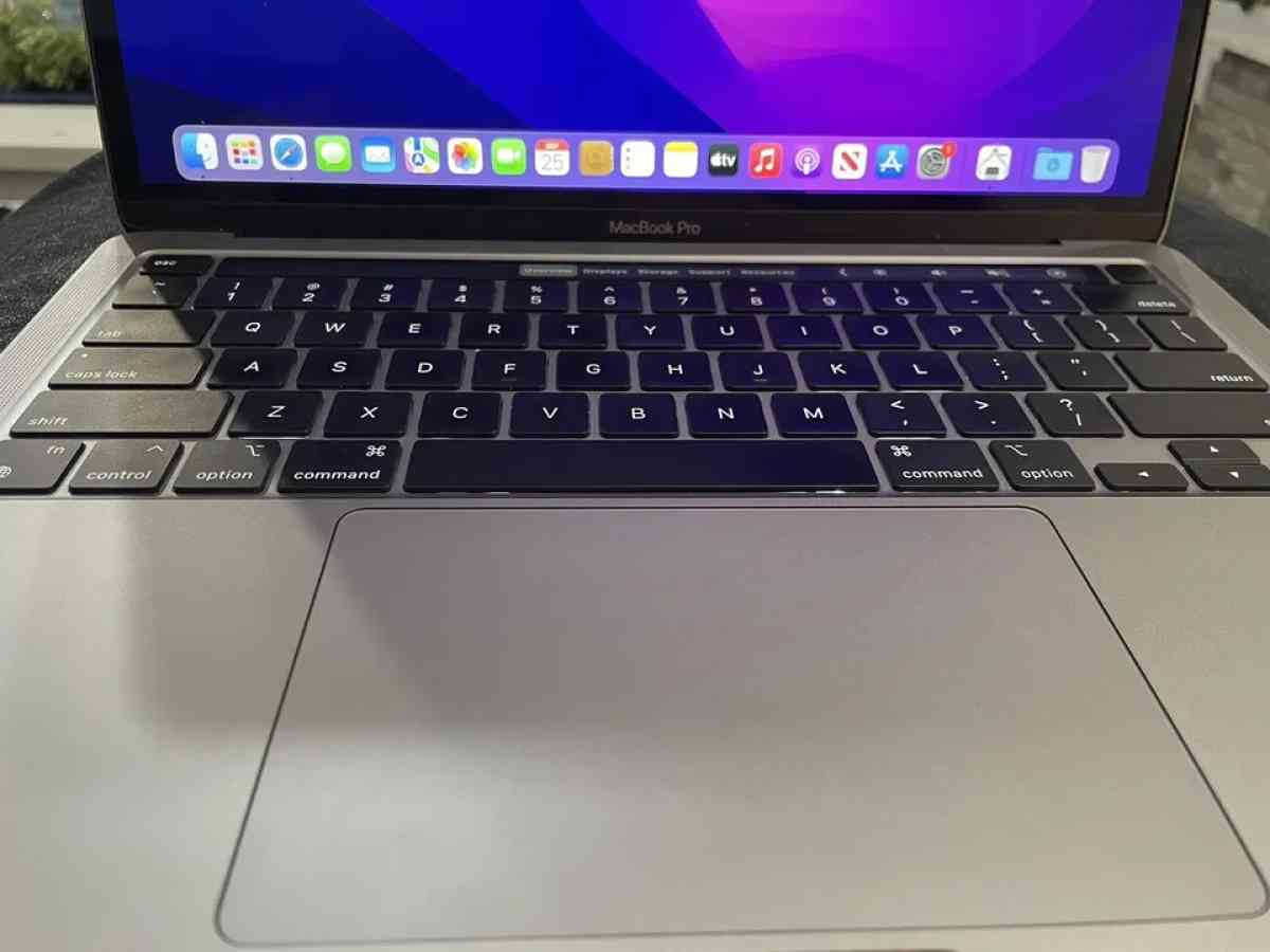 Apple Mack Book - Miami, Florida - FleaMarketBay