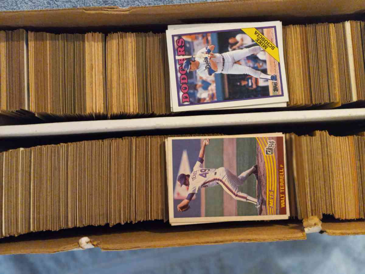 baseball cards  boxes - Holiday, Florida - FleaMarketBay