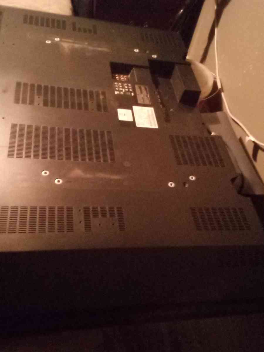 Philips tv Model number 52PFL7422D37 - San Bernardino, California - FleaMarketBay