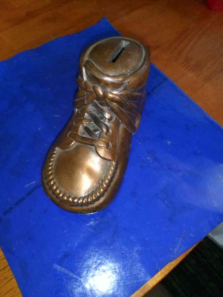 Bronzed Baby Shoe Bank - Pawtucket, Rhode Island - FleaMarketBay