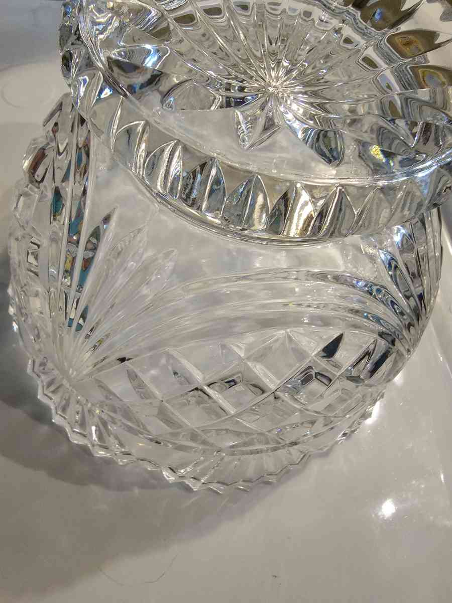 antique crystal bowl - Charleston, Arkansas - FleaMarketBay