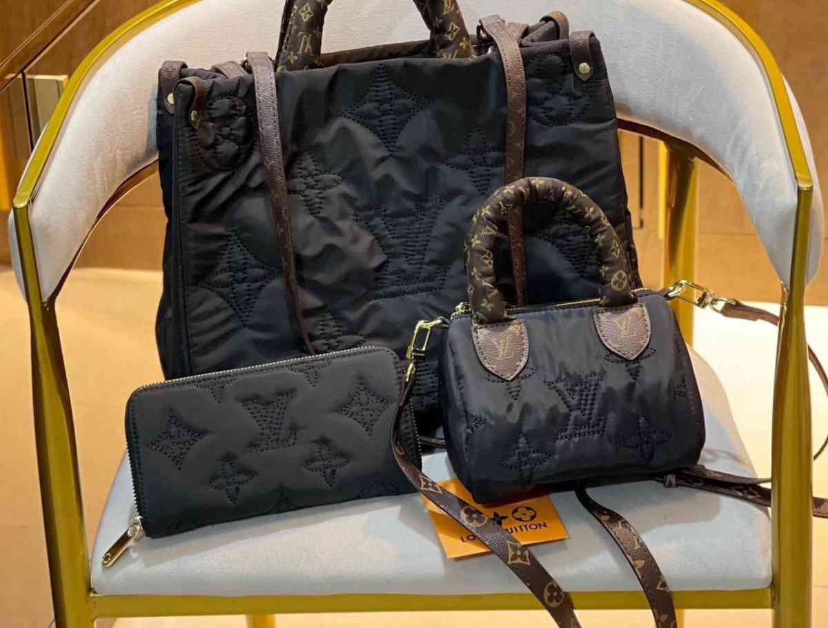 luxury bag set - Addieville, Illinois - FleaMarketBay