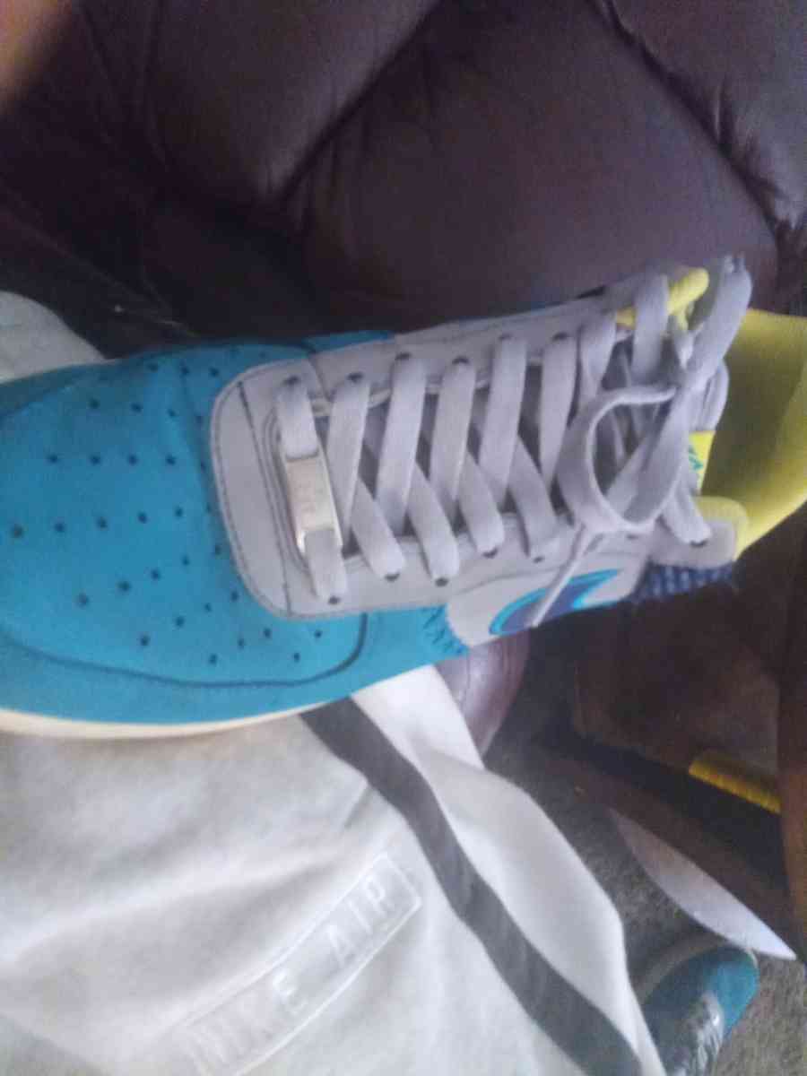 af1  nikes - North Las Vegas, Nevada - FleaMarketBay