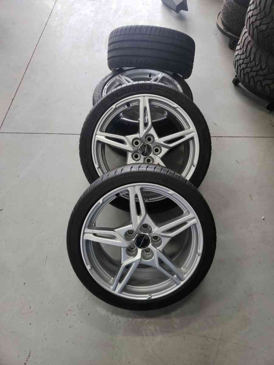 2021 Chevy Corvette Stingray Wheels and Tires - Modesto, California - FleaMarketBay