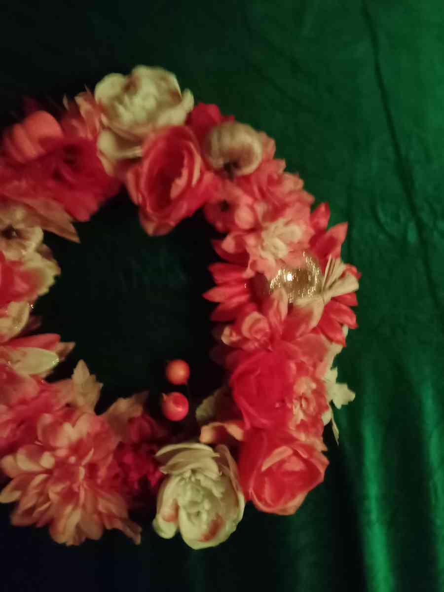 handmade wreaths - Rib Lake, Wisconsin - FleaMarketBay