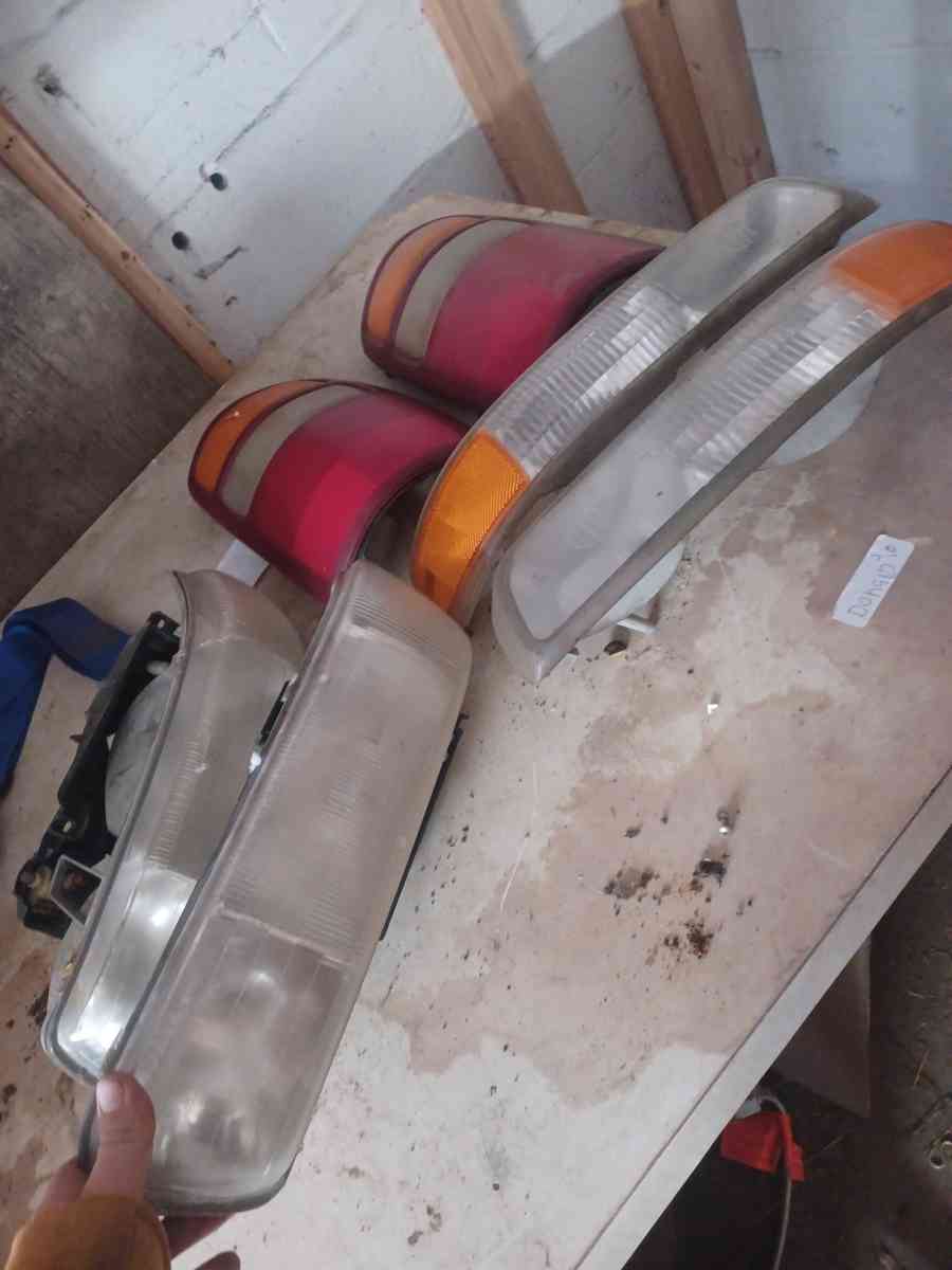01 chevy Suburban head and tail lights - New Berlin, New York - FleaMarketBay