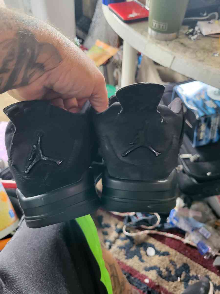 jordan 4s retro black cats - Wildwood, Florida - FleaMarketBay