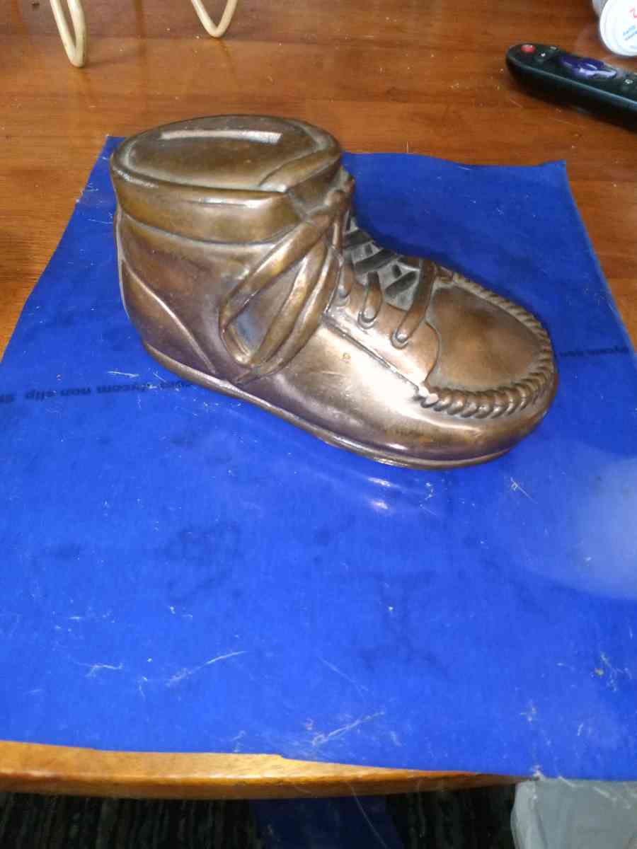 Bronzed Baby Shoe Bank - Pawtucket, Rhode Island - FleaMarketBay