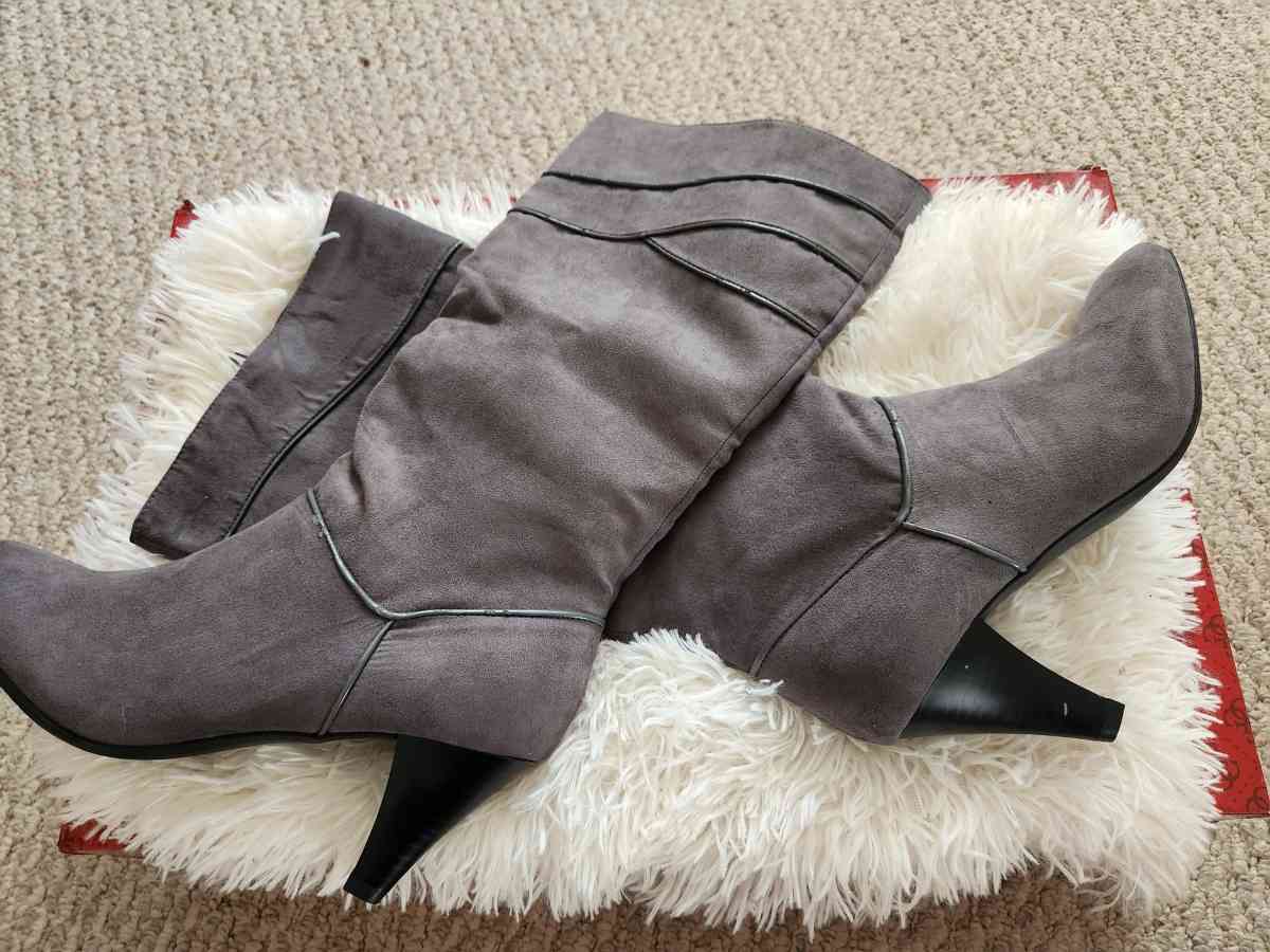 boots - Spring, Texas - FleaMarketBay